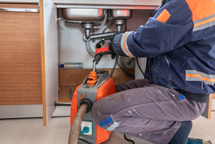 Karamürsel Lavabo Tikali Boru Açma